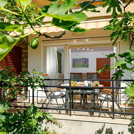 Appartamento Lily By Interhome *